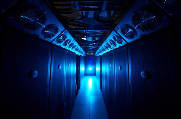 This image has an empty alt attribute; its file name is oscer3.jpg